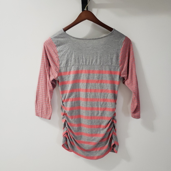 Liz Lange Maternity Grey and Coral Top - Picture 3 of 3